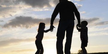 کیا بچوں کو ان کی اجازت کے بغیر پیدا کرنا جائز ہے؟