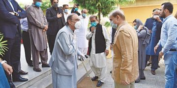 سیاسی ملاقاتوں کا موسم