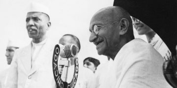 تحریک خلافت ثبوتاژ کرنے والے مہاتما گاندھی کی گرفتاری، مقدمہ اور سزا