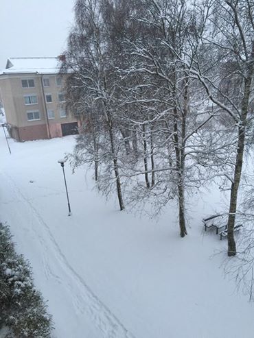 Aik Aur Baraf K Golay