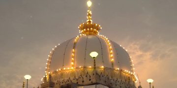 خواجہء خواجگاں حضرت معین الدین چشتی سنجری اجمیری رَحْمَۃُ اللّٰہ عَلَیْہ